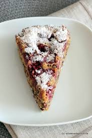 Eier nacheinander dazugeben und jeweils 1 minute einrühren. Saftiger Kirschkuchen Mit Schoko Raspeln Kirschplotzer Schoner Tag Noch