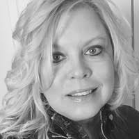 Susan Strang's Instagram, Twitter & Facebook