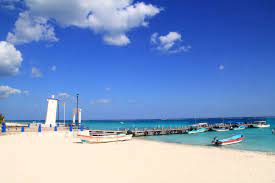 Puerto Morelos Mexico A Beautiful Laid Back Fishermen Village Just 20 Minutes From Cancun Beach Puerto Morelos Beach Close
