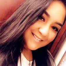 Lorena Robinson's Instagram, Twitter & Facebook