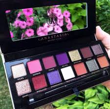 Anastasia Beverly Hills Palette Jackie Aina Foto E Swatch Palette Trucco Prodotti Per Il Trucco Cosmetici