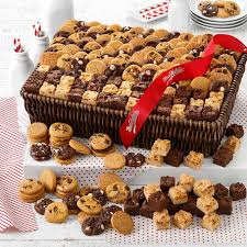 If you're not interested in this cookie platter for yourself, it could also make a. Mrs Fields Cookie Deluxe Bites Basket