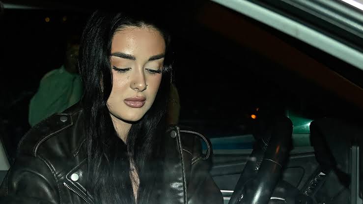 Julia Janeiro responde con firmeza a Belén Esteban tras sus indirectas: "Es  ridículo que hable así de la hermana de su hija" - Cadena Dial