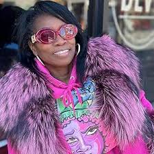 Amazon.com: Ms. Tee: books, biography, latest update