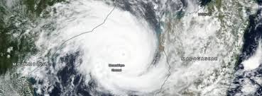 Local time early friday morning near beira, mozambique with winds equivalent to borderline category. Meteo Catastrofico In Mozambico Distruzioni E Oltre 100 Vittime Ufficiali Per Il Ciclone Idai Meteogiornale It