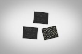 Generell ist es gültig, die briefmarken in dem angedachten bereich aufzukleben. 512 Gb Ssd Auf Der Grosse Einer Halben Briefmarke