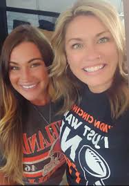 Our yearly Rivalry Football picture 🏈🤎🧡 VS 🧡🖤🏈 Kristy Bowling