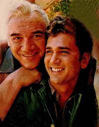 Find out height in feet/inches and centimeters on famousheights.net. This Is How It Really Was Between Michael Landon Lorne Greene Michael Landon Bonanza Tv Show Actors