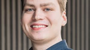 Modern Retail hires Parton as a reporter