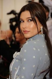 Sorry Justin Bieber Can We Talk About Hailey Baldwin S Beauty Vibe For A Second Hailey Baldwin Hailey Baldwin Hair Beauty