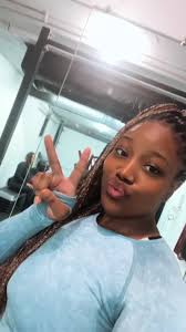 Kezia Smith (@kezzy_f_baby)