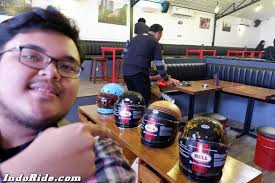 Ride With Bell Colony Indonesia Resmi Didirikan, Gathering Pecinta Helm Bell  Yang PECAH ABIS!