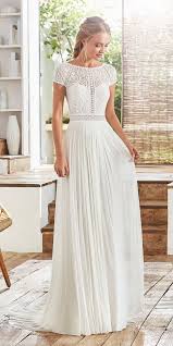 60 Trendy Wedding Dresses For 2020 2021 Wedding Dresses Guide Trendy Wedding Dresses Wedding Dresses Dress Guide