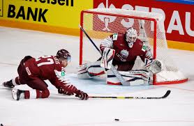 Latvijas hokeja izlases vārtsargam matīsam kivleniekam pasaules hokeja čempionātā rīgā ir trešais labākais atvairīto metienu procents pēc visu 16 komandu. Dinamo Riga Archives World Today News