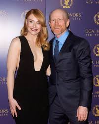 She has been married to ron howard since june 7, 1975. Bryce Dallas Howard S Speech To Her Dad Ron Howard Will Make You Wish You Were Your First Name Howard