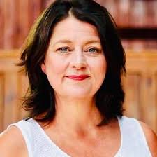 LeanneWood Sparks Fresh Row After Joining Radical Pro-Independence Group  🏴󠁧󠁢󠁷󠁬󠁳󠁿 Former #PlaidCymru leader Leanne Wood has triggered  political shockwaves after announcing she has joined Cymru'n Codi