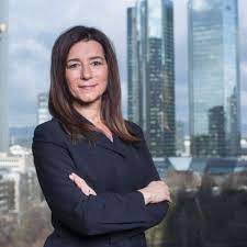 The frankfurt office served as a transfer point for workers sending their wages back to their families in turkey. Eine Frau Die Es Geschafft Hat Wirtschaft