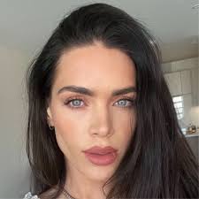 I'm fortunate to have had the opportunity to work extensively in Israel,  where I had a team of 20 product managers and designers, with a total R&D  org of well over 100. |