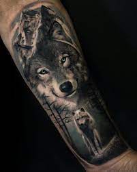 45 Fabulous Hand Tattoos For Men Wolf Tattoo Sleeve Wolf Tattoos Wolf Tattoo Forearm