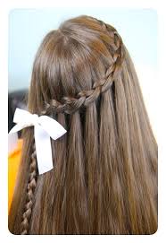 What's the best way to wear a graduation cap? 82 Graduation Hairstyles That You Can Rock This Year
