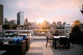Created by the brains behind pergola, this stunning new haunt is decked out with for sleek interiors, a spacious roof terrace, incredible cocktails and brilliant views, look no further than aviary in finsbury square. Best Rooftop Bars London The Definitive Guide The Leisure Lounge
