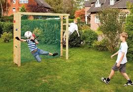 Kinderspielgeräte bieten ihren kindern die option, sich jederzeit im eigenen garten auszutoben und frische luft zu schnappen. Spielgerate Und Turme Holzland Stoellger In Langenhagen