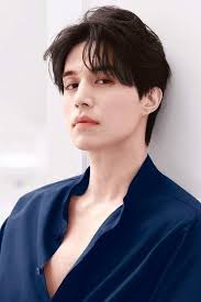 Learn about the native american actors who've left their mark on hollywood with this list of actors ranging from russell means to adam beach. Top 5 Most Handsome Voted Korean Actors Of All Time Starbiz Net