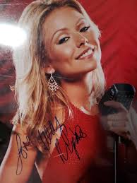 Kelly Ripa signed autograph