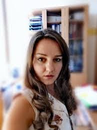 Elena Beal's Instagram, Twitter & Facebook