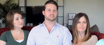 La película fue escrita por claude lelouch y pierre. Deux Femmes Et Un Homme Forment Un Menage A Trois Avec Des Enfants Et Ils Adorent Ca