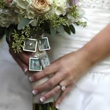 Come visit us at our store conveniently located at 26565 bouquet canyon dr, santa clarita, ca 91350 or shop with us anytime at hobbylobby.com, and always be inspired to live. Photo Sizing For Wedding Bouquet Charms Etsy