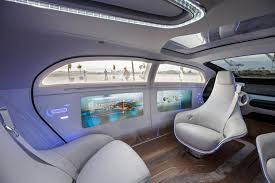 Mercedes F 015 Erste Fahrt Im Forschungsauto Der Spiegel Mobilitat Mit Bildern Auto Innenraum Futuristische Autos Futuristische Fahrzeuge