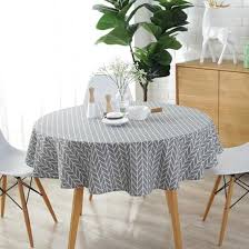 Notre luxueuse nappe en satin de coton viendra couvrir votre table ronde d'un design unique. 150cm Nappe De Table Ronde Coloree Tissu Nordique Polyester Coton Linge Menage Jardin A Manger Vaisselle Plaine Cuisine Gris Nappe De Table Nappe Table Ronde Salle A Manger Table Ronde