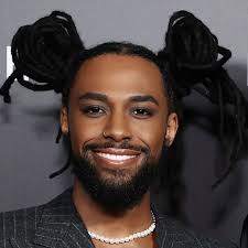 Lazarus Lynch (@lazaruslynch) • Instagram photos and videos