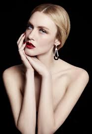 MAJOR MODEL WOMEN: Caroline Mathis by Ilaria Conte