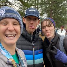 Holly Howe and Matt Everett's Wedding Website