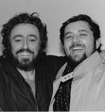 Luciano Pavarotti and Maurizio Saltarin.