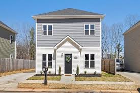 429 Centerfield Dr, Charlotte, NC 28214