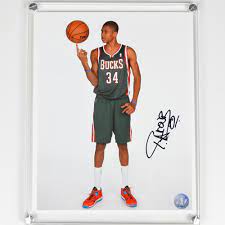 Giannis sina ugo antetokounmpo is a greek professional basketball player for the milwaukee bucks of the national basketball association. Giannis Antetokounmpo Milwaukee Bucks 2013 Nba Draft Autographed Photo Nba Auctions