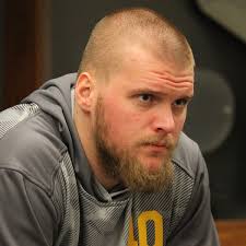 NHL goalies support proposed smaller equipment rule