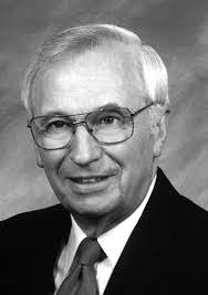 Ed Hustad's Instagram, Twitter & Facebook