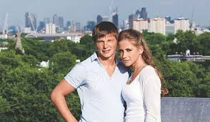 Недавно супруги без лишней шумихи оформили развод. Andrej Arshavin Biografiya Foto Lichnaya Zhizn Zhena I Deti Rost I Ves Gde Igraet Sejchas 2021