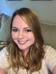 Can you please make this a professional pic without changing my face?