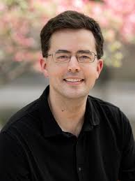 Andrew Moeller's Instagram, Twitter & Facebook