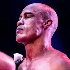 Roberto Neves (@facadamma) • Instagram photos and videos