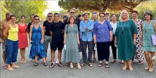 Les antennes relais 5g dans la bande 3400 à 3800 mhz émettront à elles seules des rayonnements électromagnétiques 2 fois plus forts que la somme des antennes les riverains des antennes relais seront dans un futur proche exposés à des niveaux de densité de puissance en w/m², au minimum 3. La Mobilisation S Organise Contre L Antenne Relais