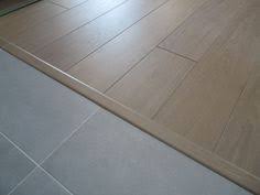 Couleur joint carrelage imitation parquet. 10 Meilleures Idees Sur Joint Carrelage Et Parquet Carrelage Parquet Carrelage Parquet