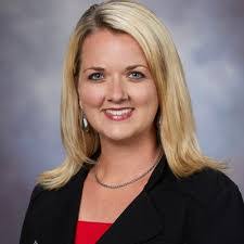 Holly Grubbs's Instagram, Twitter & Facebook