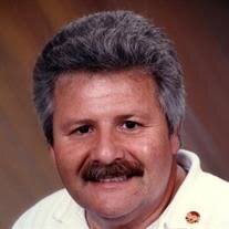 Robert Capitano's Instagram, Twitter & Facebook