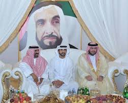 حضر سمو الشيخ حمدان بن محمد بن راشد آل مكتوم ولي عهد دبي حفل الاستقبال الذي أقامه السيد عتيق عبيد بالهلي الهاجري بمناسبة زفاف نجله حميد إلى كريمة السيد عبدالله